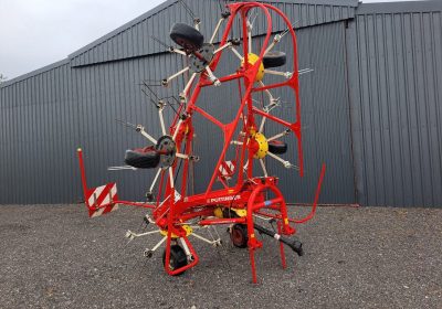 Pottinger HT800 6 Rotor Tedder