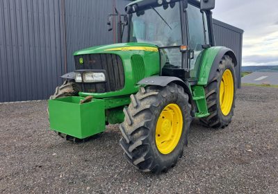 John Deere 6320
