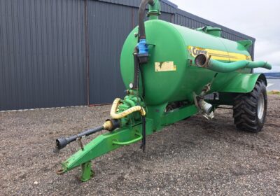 Connor 1600 Vacuum Tanker